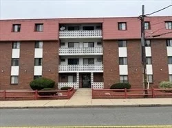 1 bed, 1 bath apartment for rent at 141 Pierce St Unit 18, Malden