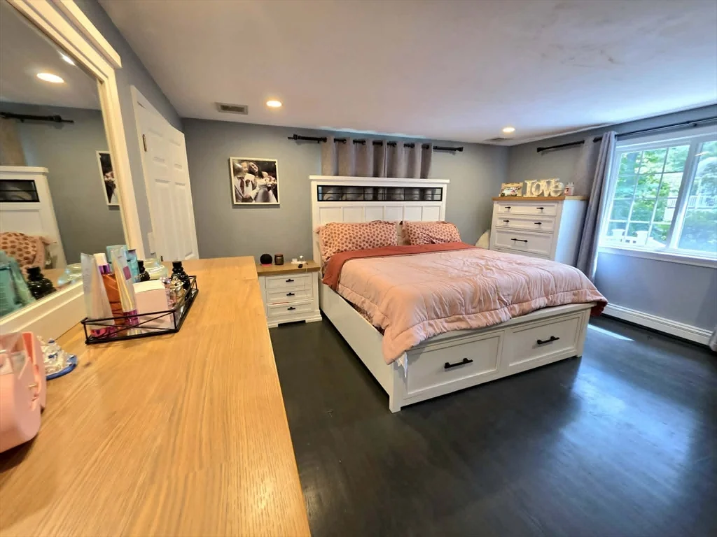 4 bed, 3 bath apartment for rent at 141 South St Unit 141, Randolph — photo 11 of 35