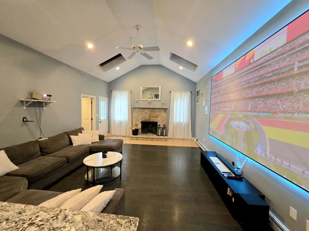 4 bed, 3 bath apartment for rent at 141 South St Unit 141, Randolph — photo 3 of 35