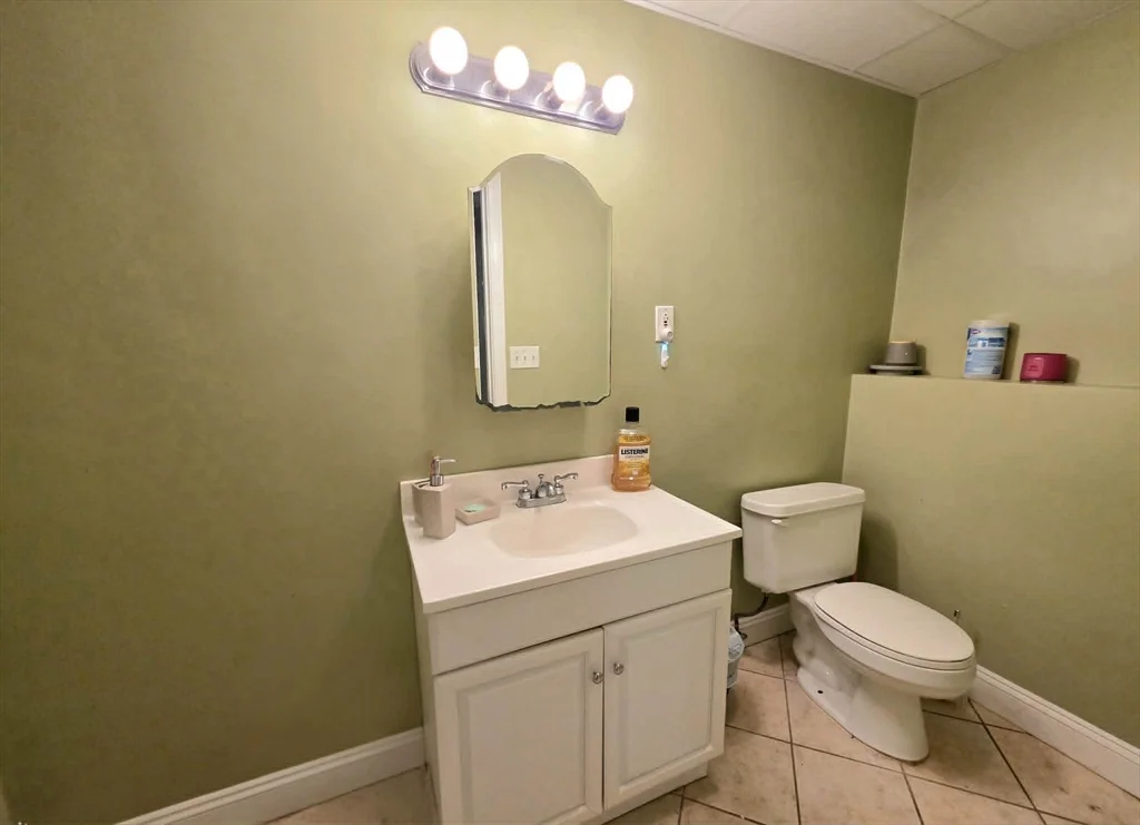 4 bed, 3 bath apartment for rent at 141 South St Unit 141, Randolph — photo 27 of 35