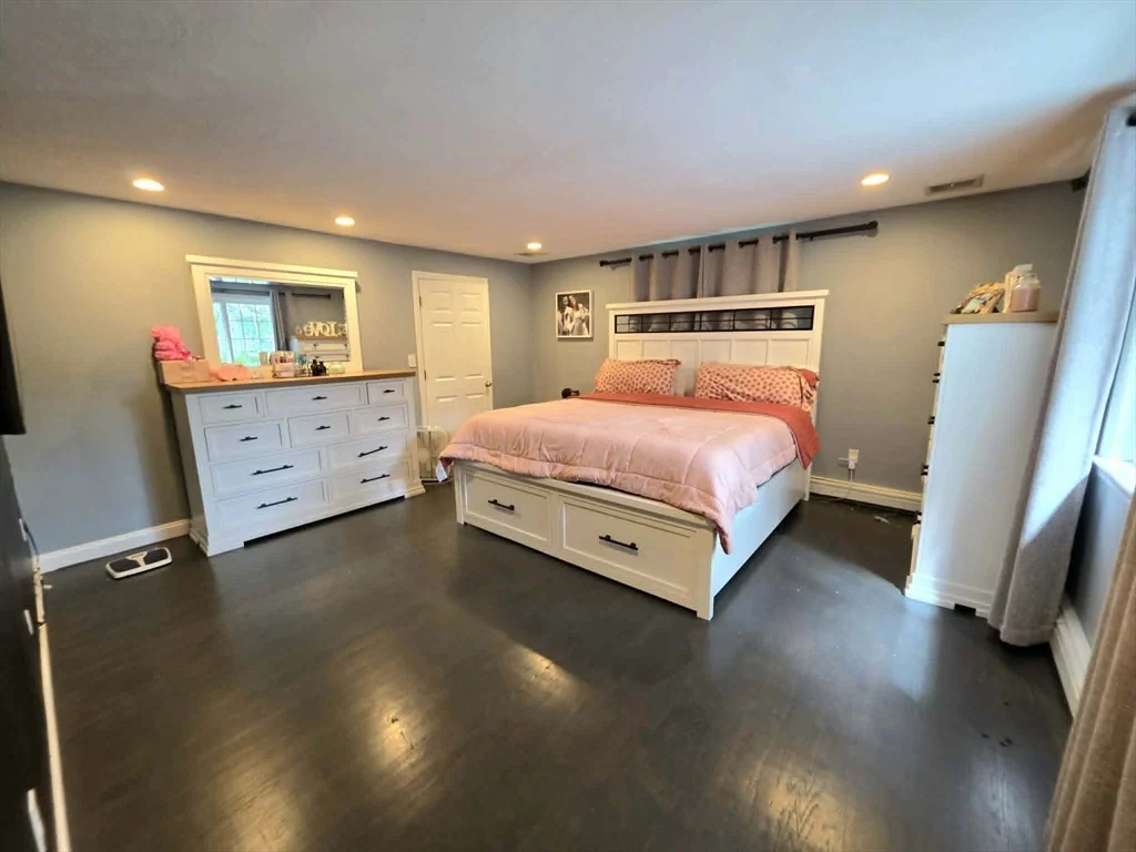 4 bed, 3 bath apartment for rent at 141 South St Unit 141, Randolph — photo 10 of 35
