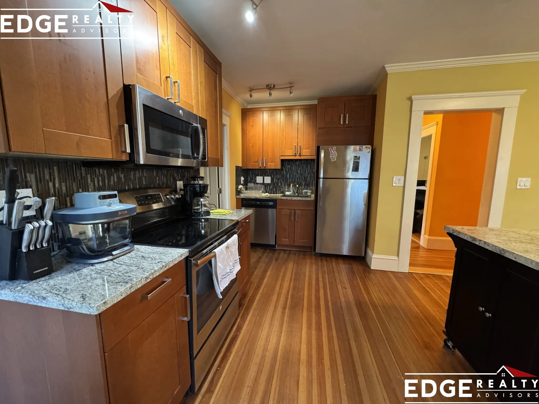3 bed, 1 bath apartment for rent at 141 Summer St Unit 1, Watertown — photo 3 of 11