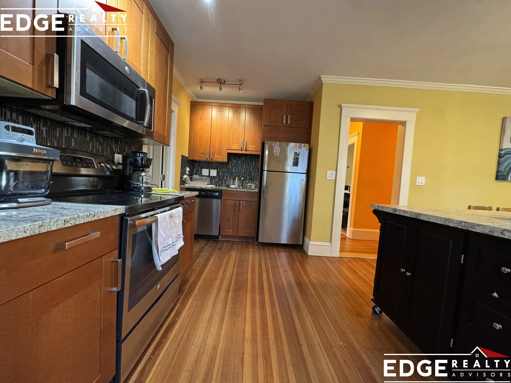 3 bed, 1 bath apartment for rent at 141 Summer St Unit 1, Watertown — photo 4 of 11