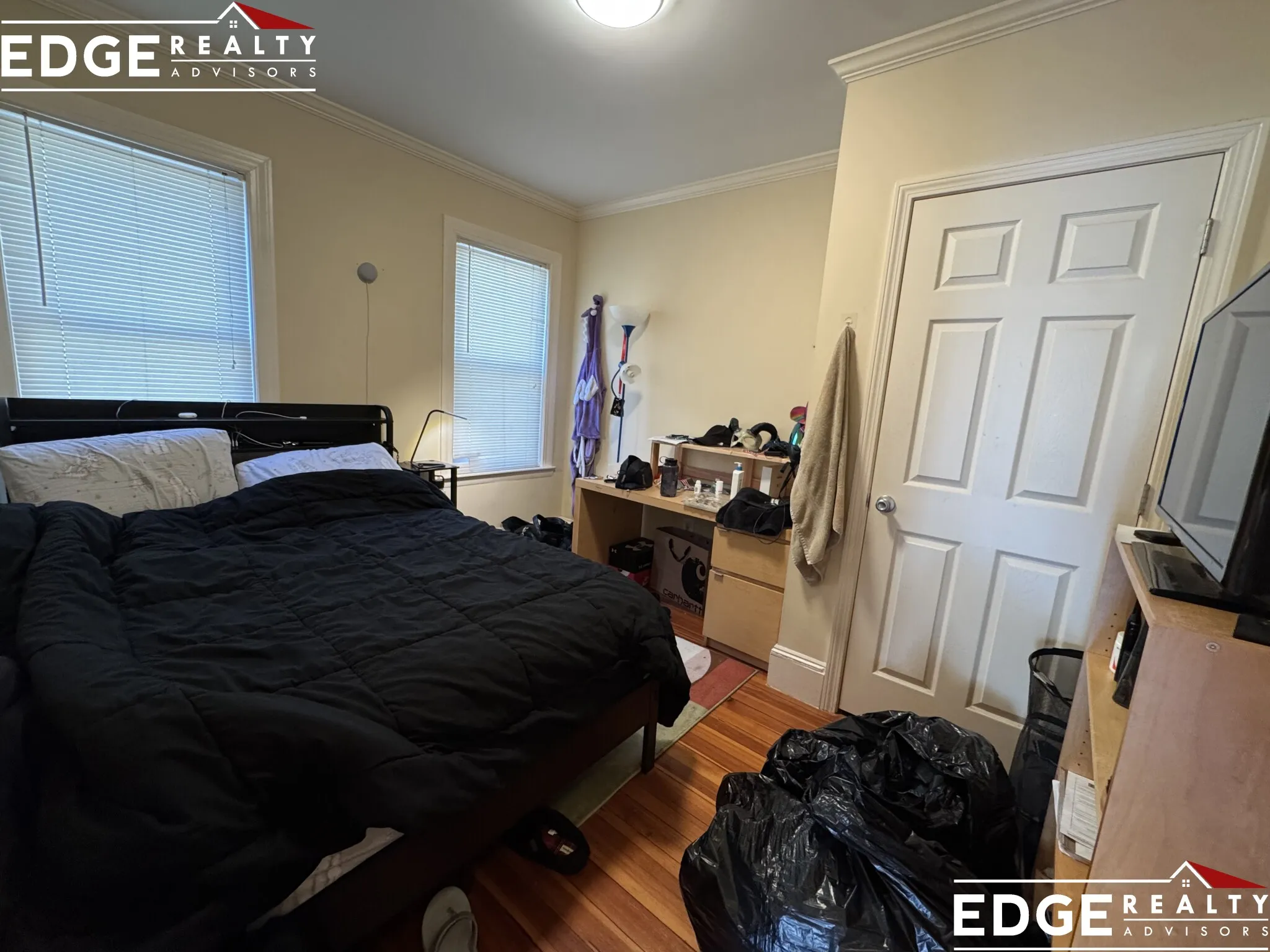 3 bed, 1 bath apartment for rent at 141 Summer St Unit 1, Watertown — photo 8 of 11