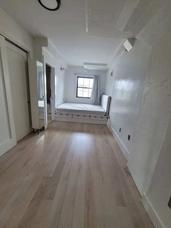 4 bed, 4+ bath apartment for rent at 141 W 2nd St Unit 1, South Boston — photo 9 of 15