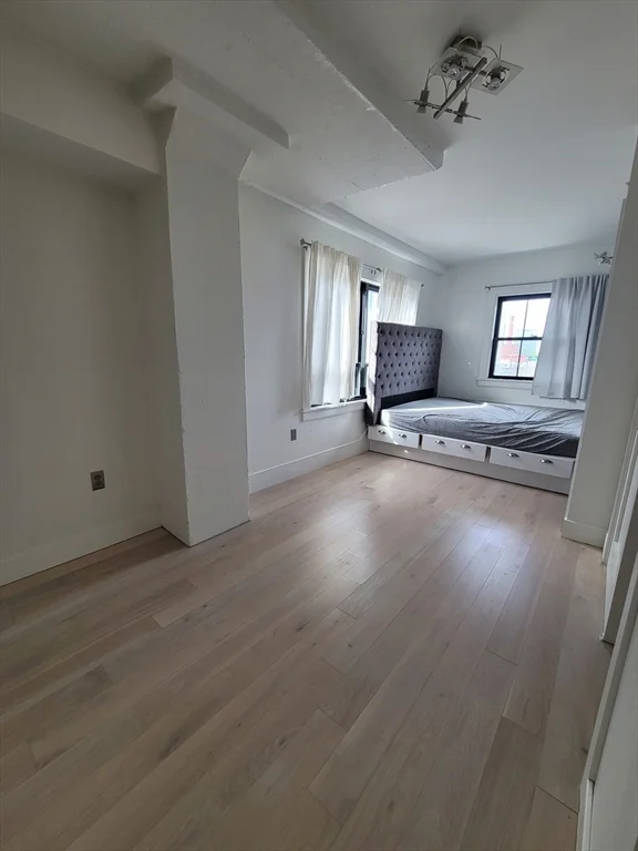 4 bed, 4+ bath apartment for rent at 141 W 2nd St Unit 1, South Boston — photo 7 of 15