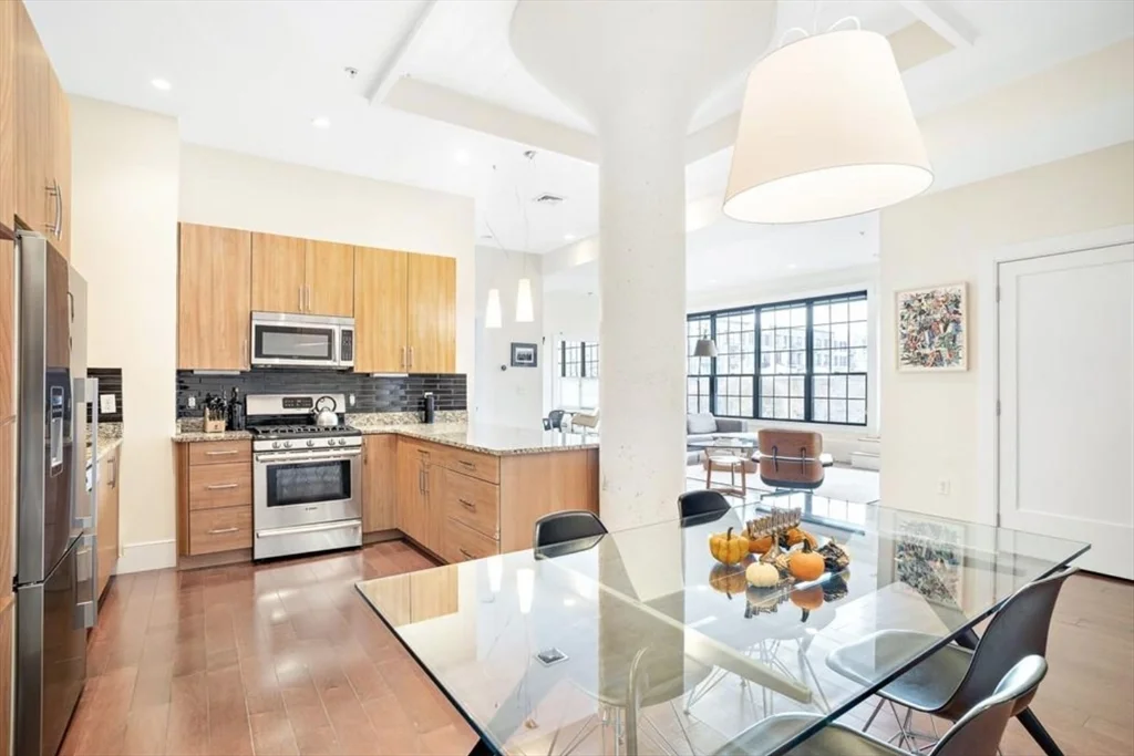 2 bed, 2 bath apartment for rent at 141 W 2nd St Unit 206, South Boston — photo 7 of 12