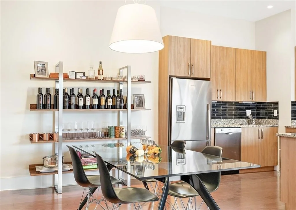 2 bed, 2 bath apartment for rent at 141 W 2nd St Unit 206, South Boston — photo 6 of 12