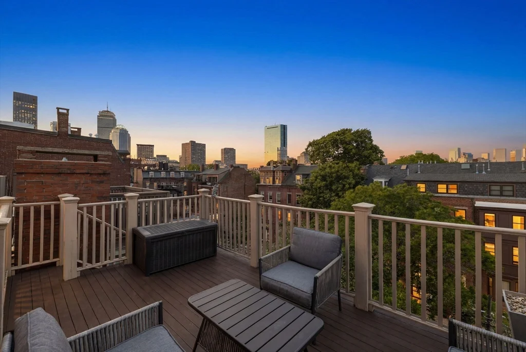 2 bed, 2 bath apartment for rent at 141 W Concord St Unit 3, South End — photo 2 of 21