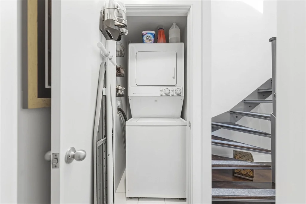 2 bed, 2 bath apartment for rent at 141 W Concord St Unit 3, South End — photo 16 of 21
