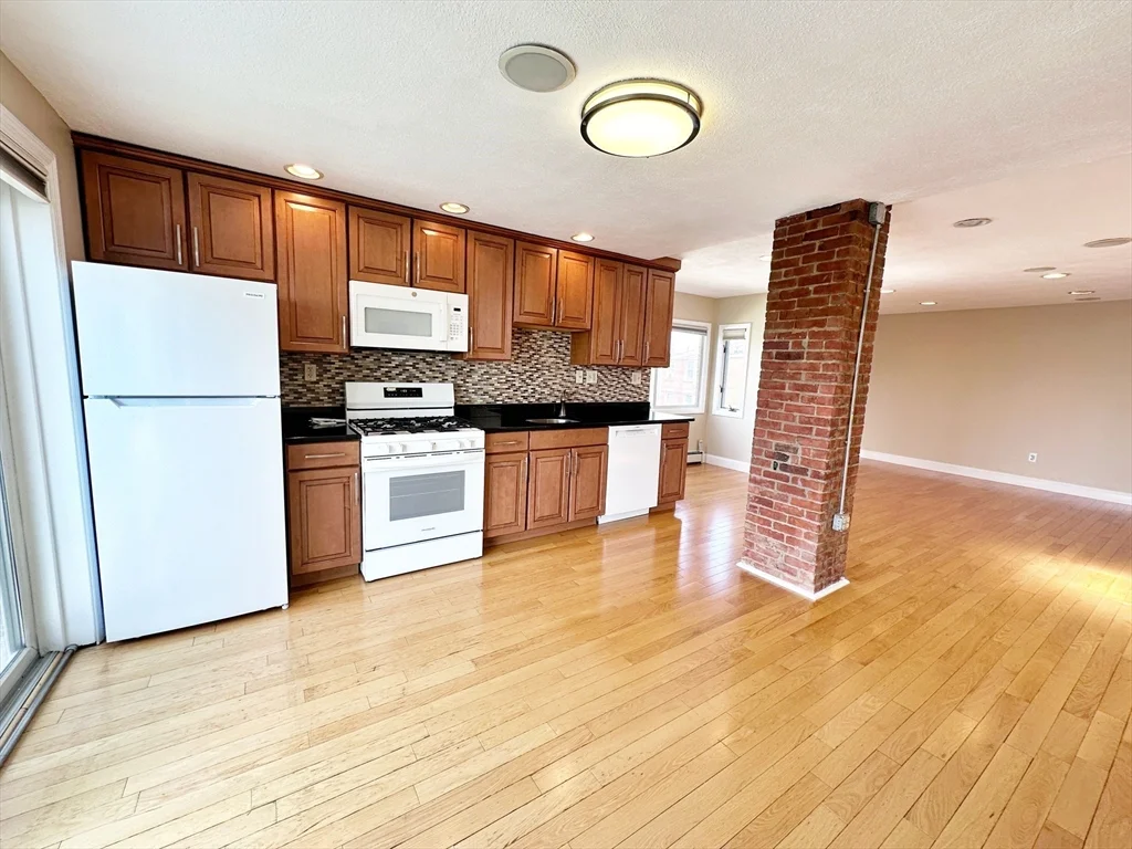 1 bed, 1 bath apartment for rent at 141 Webster St Unit 3, East Boston — photo 6 of 21