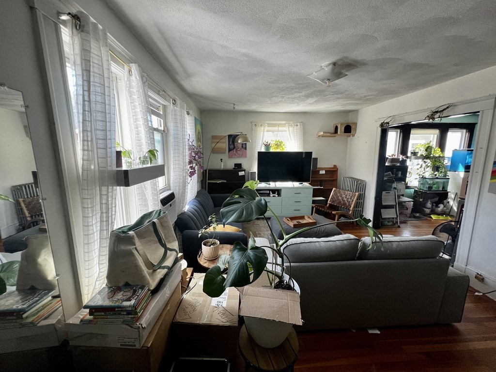 2 bed, 1 bath apartment for rent at 141 Williams St Unit 2, Jamaica Plain — photo 2 of 11