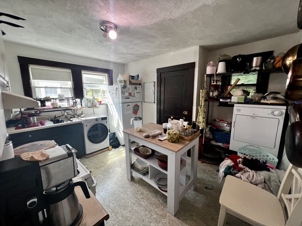 2 bed, 1 bath apartment for rent at 141 Williams St Unit 2, Jamaica Plain — photo 5 of 11