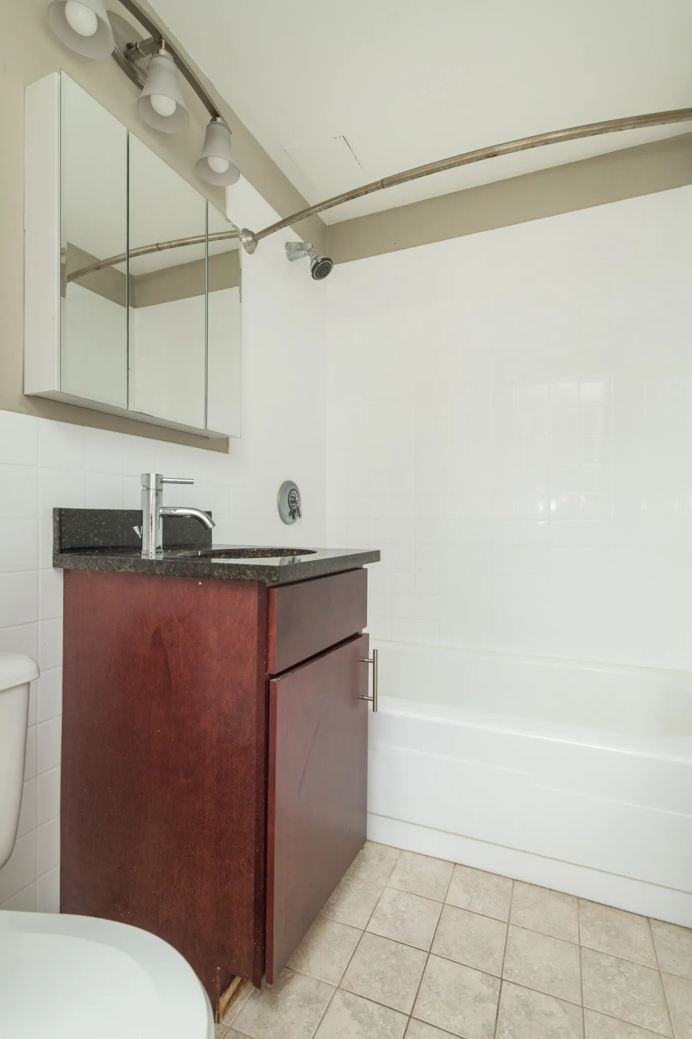 2 bed, 1 bath apartment for rent at 1410 Columbia Rd Unit 16H, South Boston — photo 9 of 19