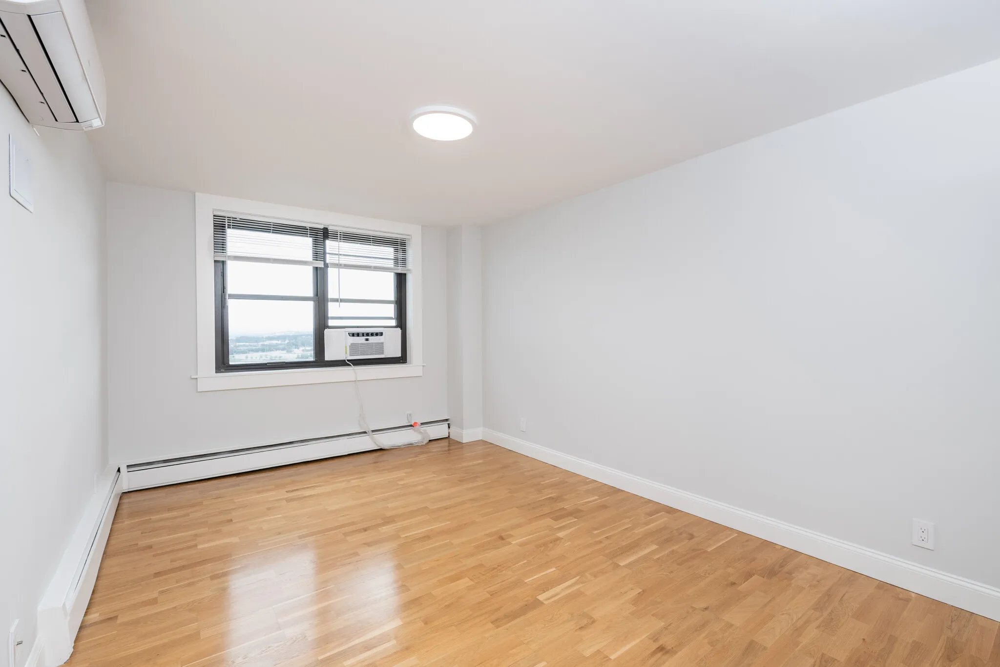 2 bed, 1 bath apartment for rent at 1410 Columbia Rd Unit 18, South Boston — photo 8 of 19