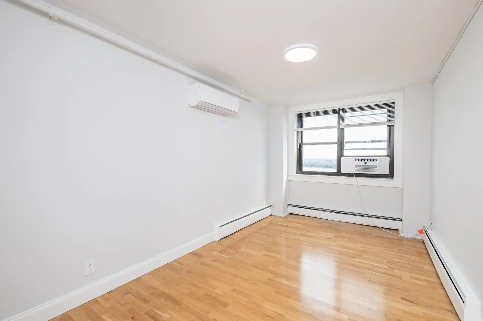 2 bed, 1 bath apartment for rent at 1410 Columbia Rd Unit 18, South Boston — photo 6 of 19