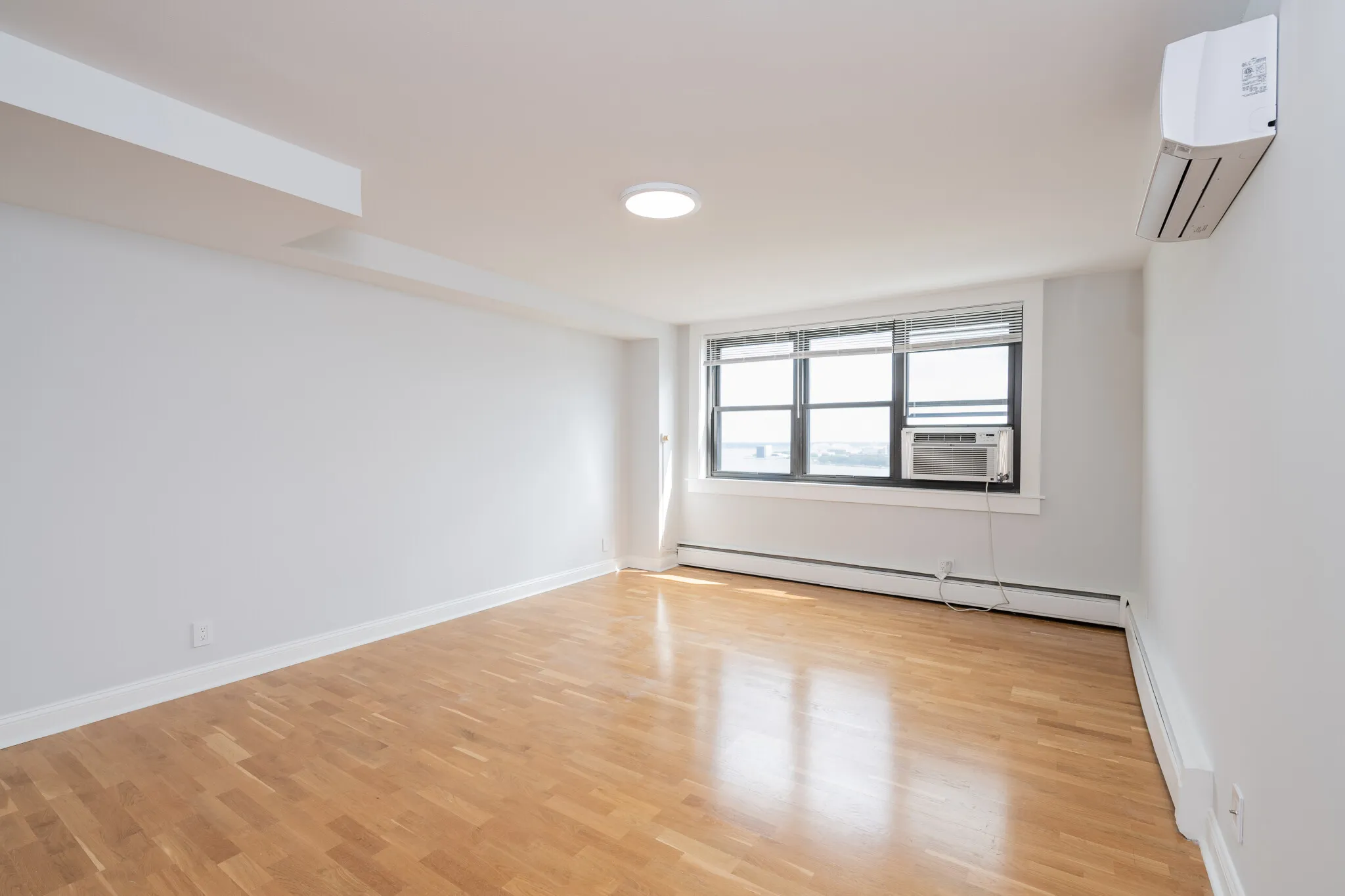 2 bed, 1 bath apartment for rent at 1410 Columbia Rd Unit 18, South Boston — photo 3 of 19