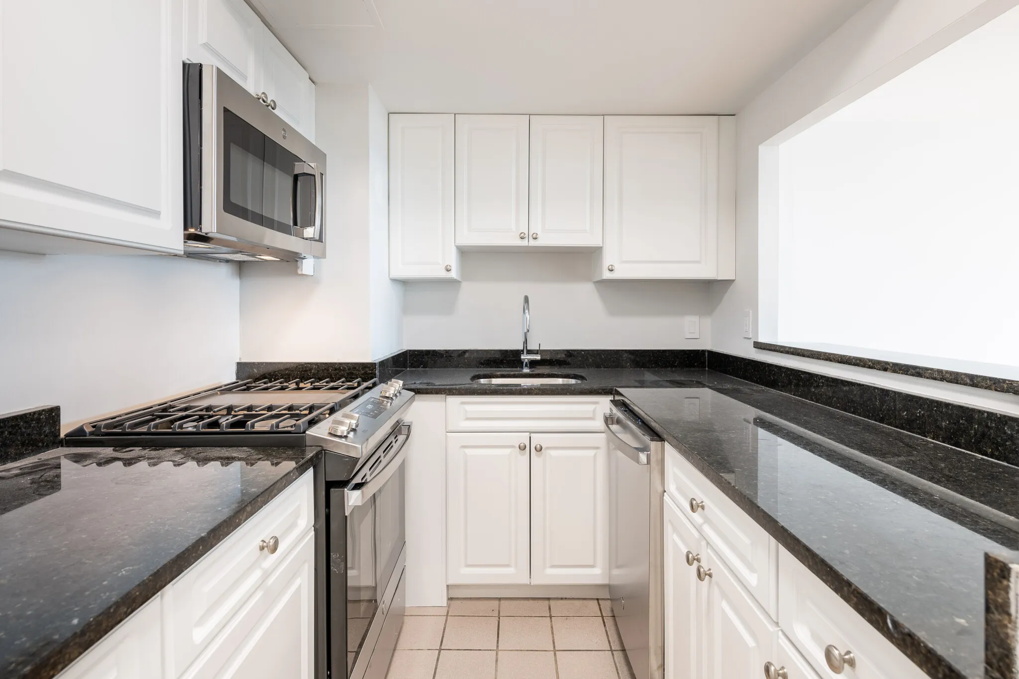 2 bed, 1 bath apartment for rent at 1410 Columbia Rd Unit 18G, South Boston — photo 1 of 19