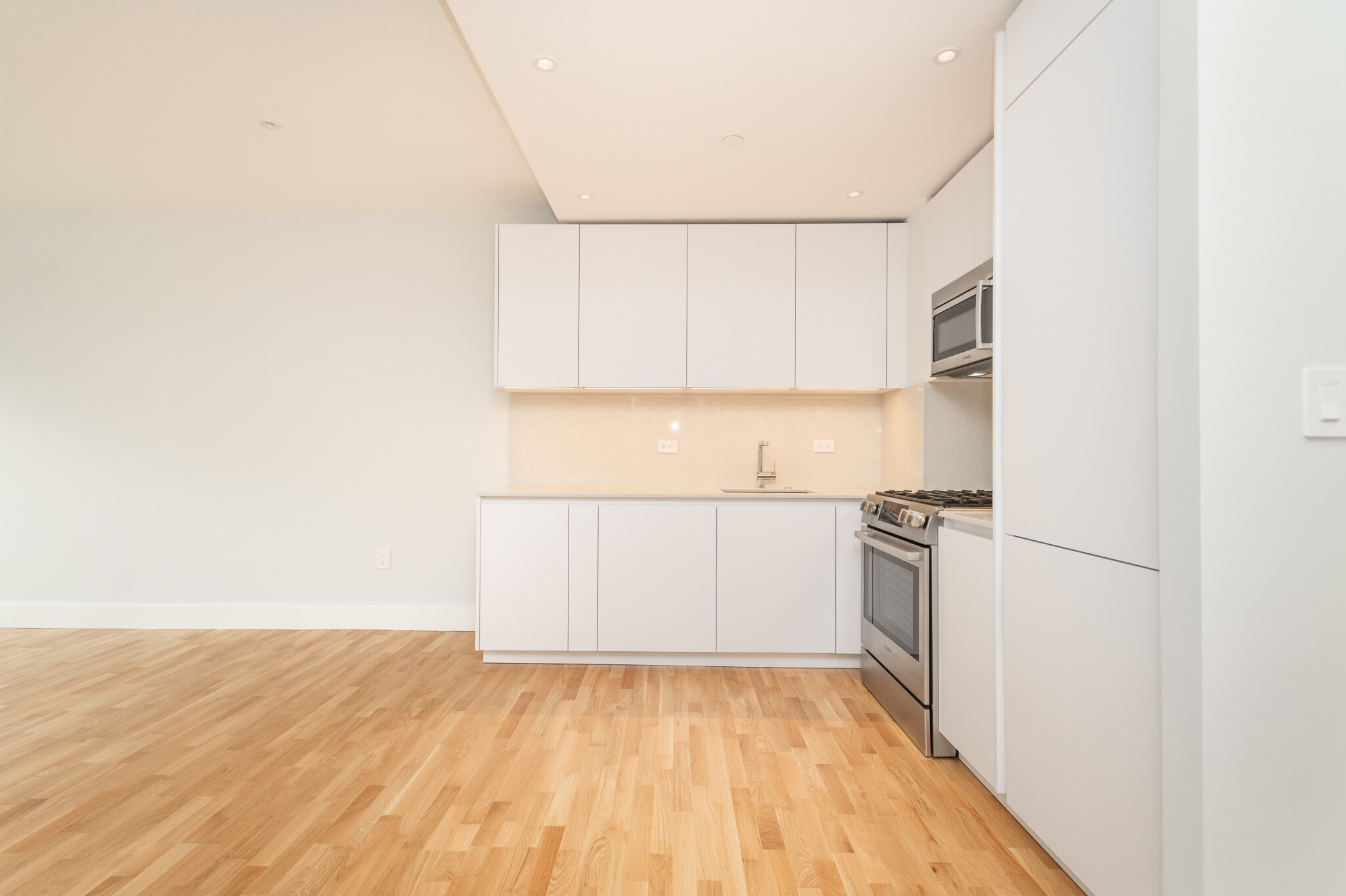 2 bed, 1 bath apartment for rent at 1410 Columbia Rd Unit 1C, South Boston — photo 8 of 22