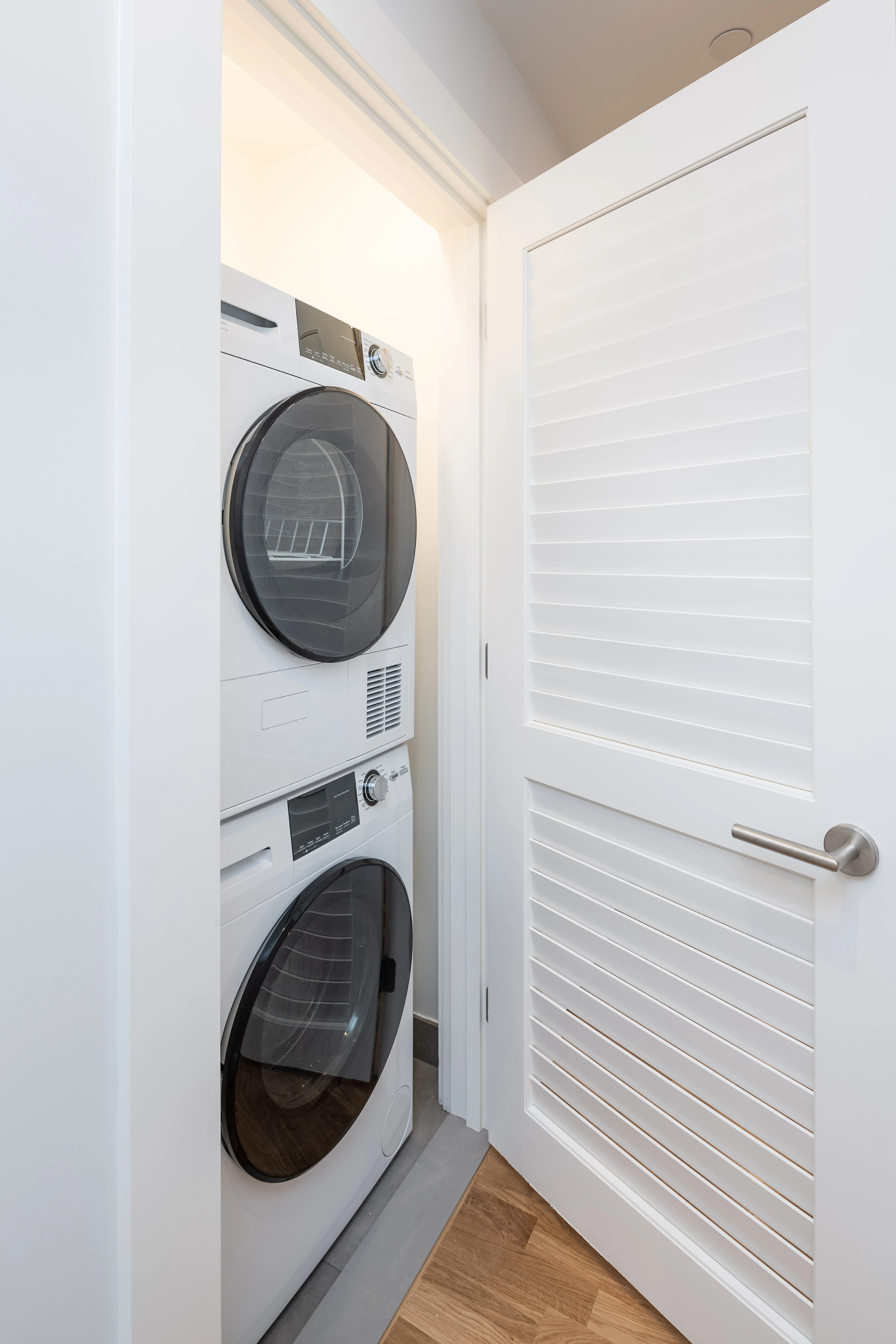 2 bed, 1 bath apartment for rent at 1410 Columbia Rd Unit 2G, South Boston — photo 3 of 19