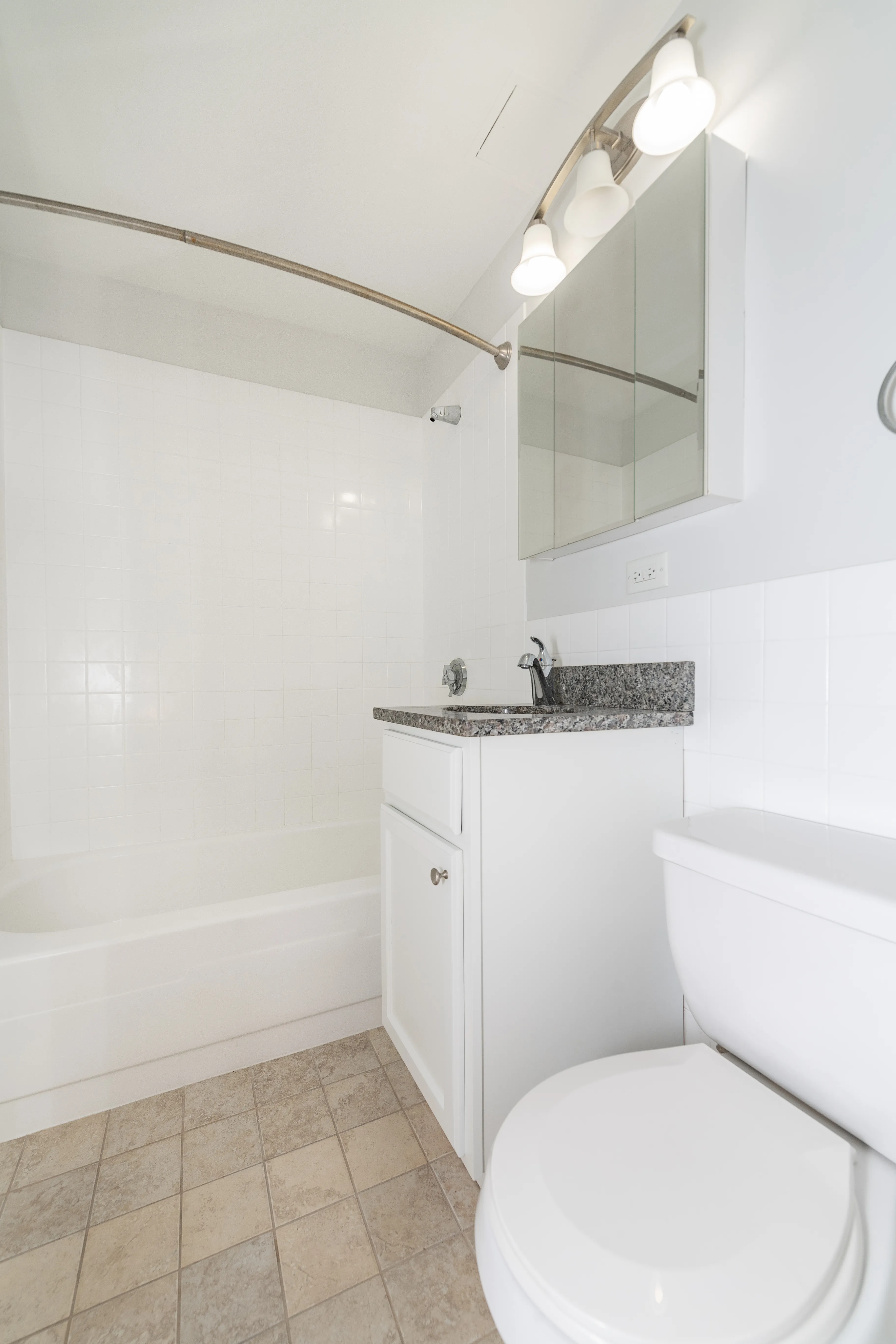1 bed, 1 bath apartment for rent at 1410 Columbia Rd Unit 4E, South Boston — photo 4 of 17