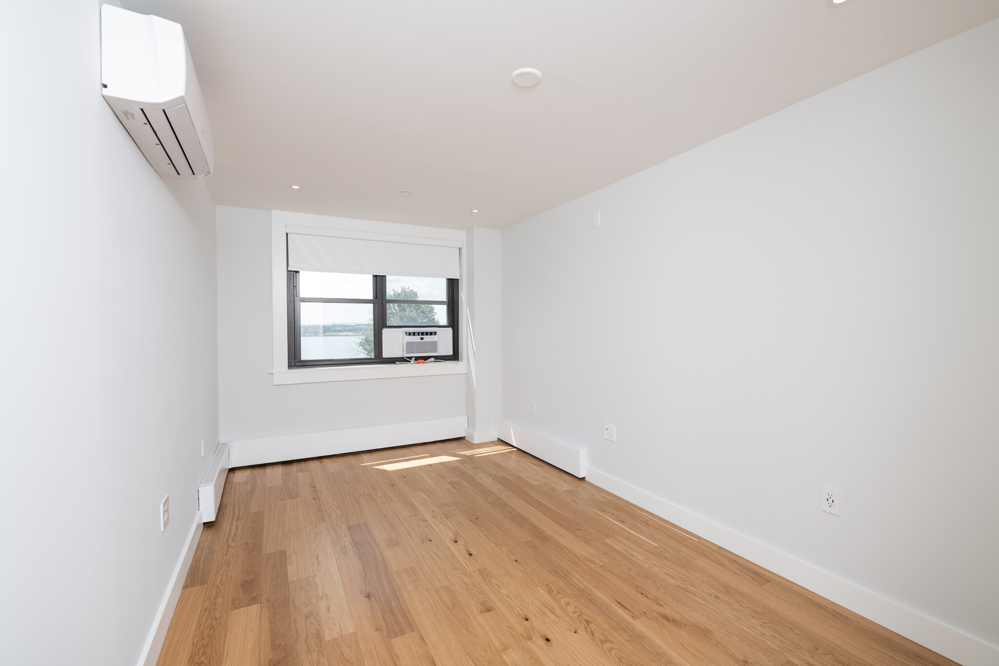 2 bed, 1 bath apartment for rent at 1410 Columbia Rd Unit 4F, South Boston — photo 2 of 8