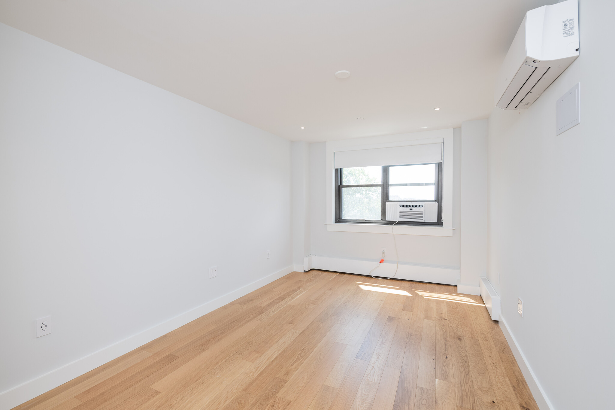 2 bed, 1 bath apartment for rent at 1410 Columbia Rd Unit 4F, South Boston — photo 3 of 8