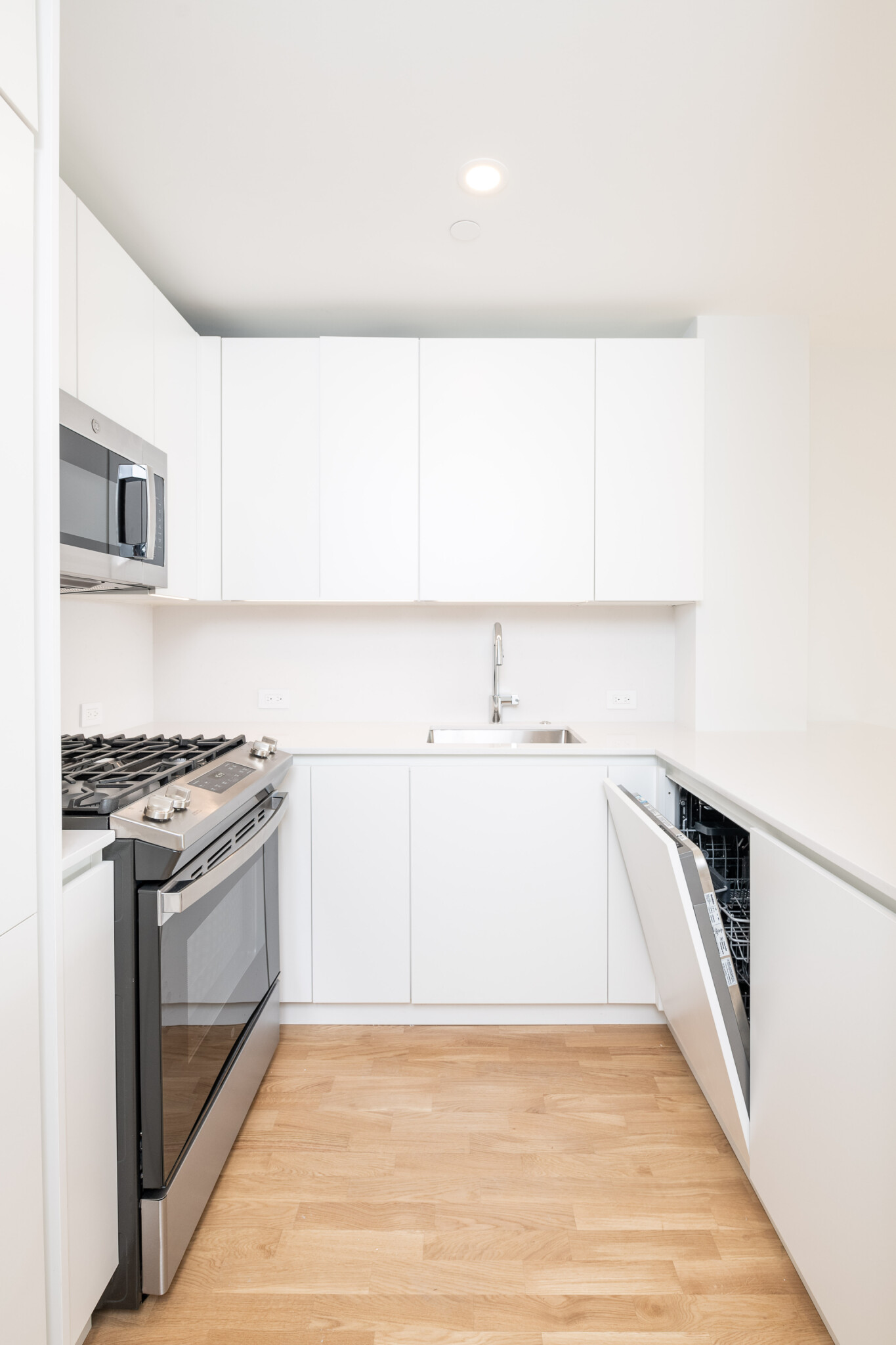 1 bed, 1 bath apartment for rent at 1410 Columbia Rd Unit 6E, South Boston — photo 7 of 18