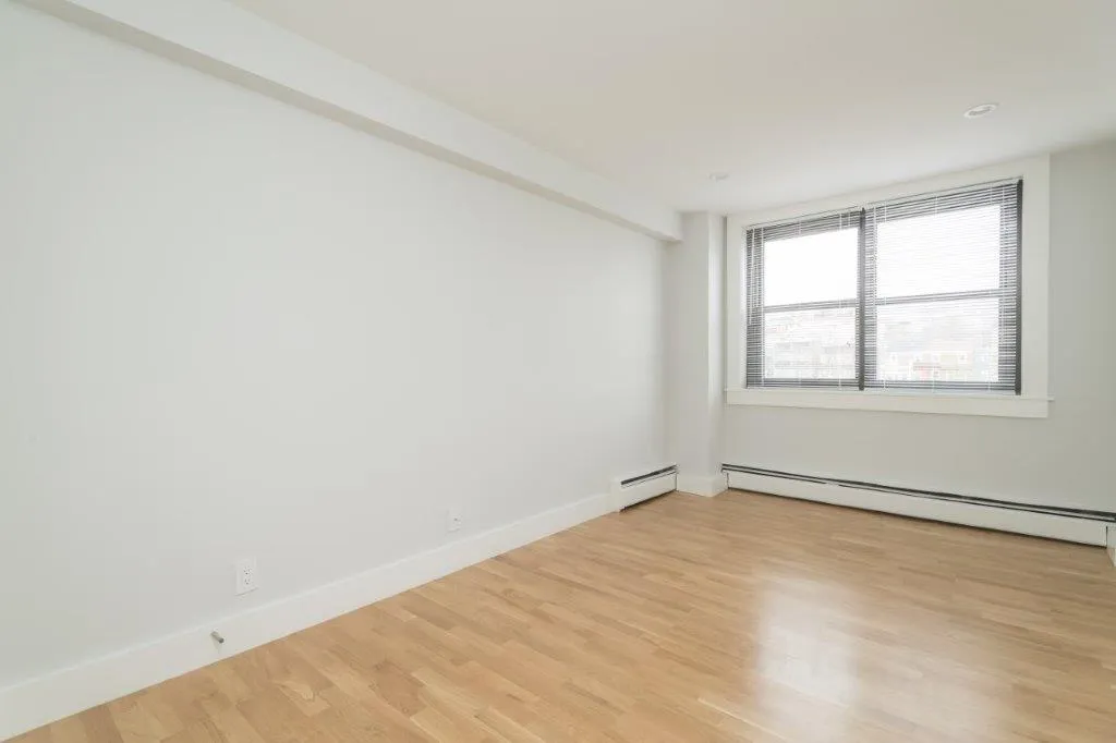 3 bed, 1.5 bath apartment for rent at 1410 Columbia Rd Unit 8B, South Boston — photo 7 of 23