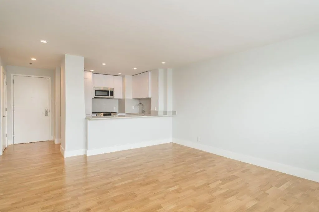 3 bed, 1.5 bath apartment for rent at 1410 Columbia Rd Unit 8B, South Boston