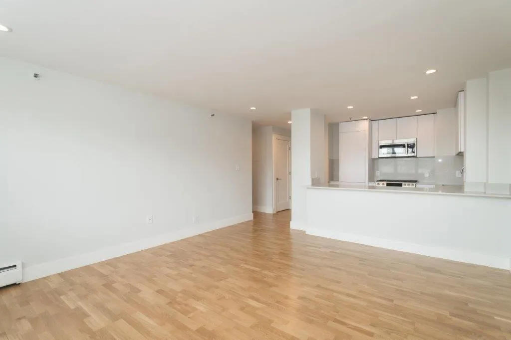 3 bed, 1.5 bath apartment for rent at 1410 Columbia Rd Unit 8B, South Boston — photo 6 of 23