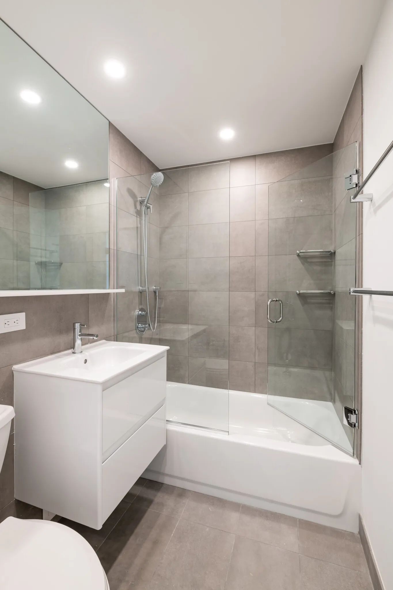 2 bed, 1 bath apartment for rent at 1410 Columbia Rd Unit 9C, South Boston — photo 9 of 19