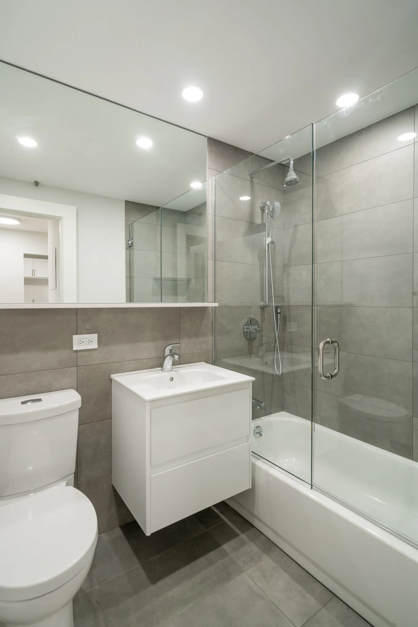 1 bed, 1 bath apartment for rent at 1410 Columbia Rd Unit 9JM, South Boston — photo 4 of 17