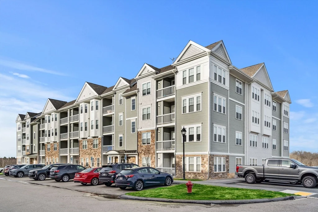 2 bed, 2 bath apartment for rent at 1410 Peters Farm Way Unit 1410, Westborough — photo 1 of 32