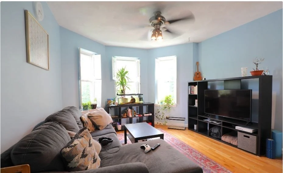 2 bed, 1 bath apartment for rent at 1411 Commonwealth Ave Unit 401, Brighton — photo 2 of 12