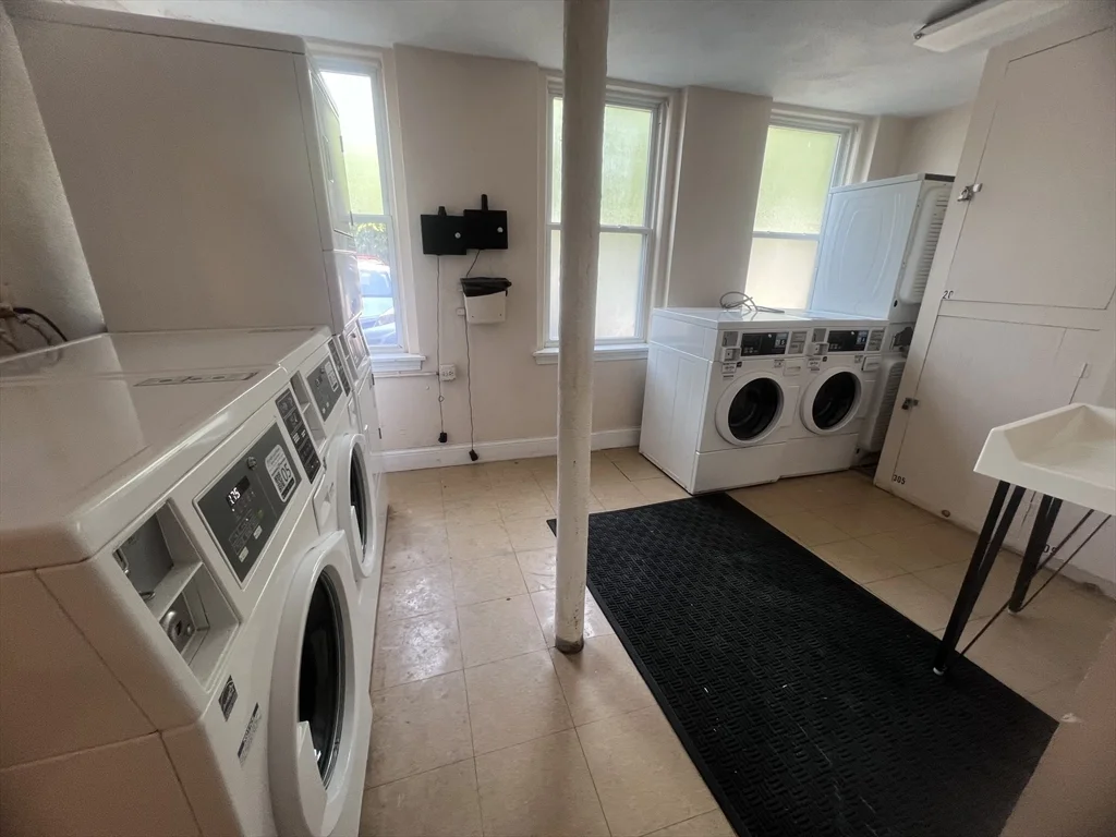 1 bed, 1 bath apartment for rent at 1411 Commonwealth Ave Unit 503, Brighton — photo 10 of 14