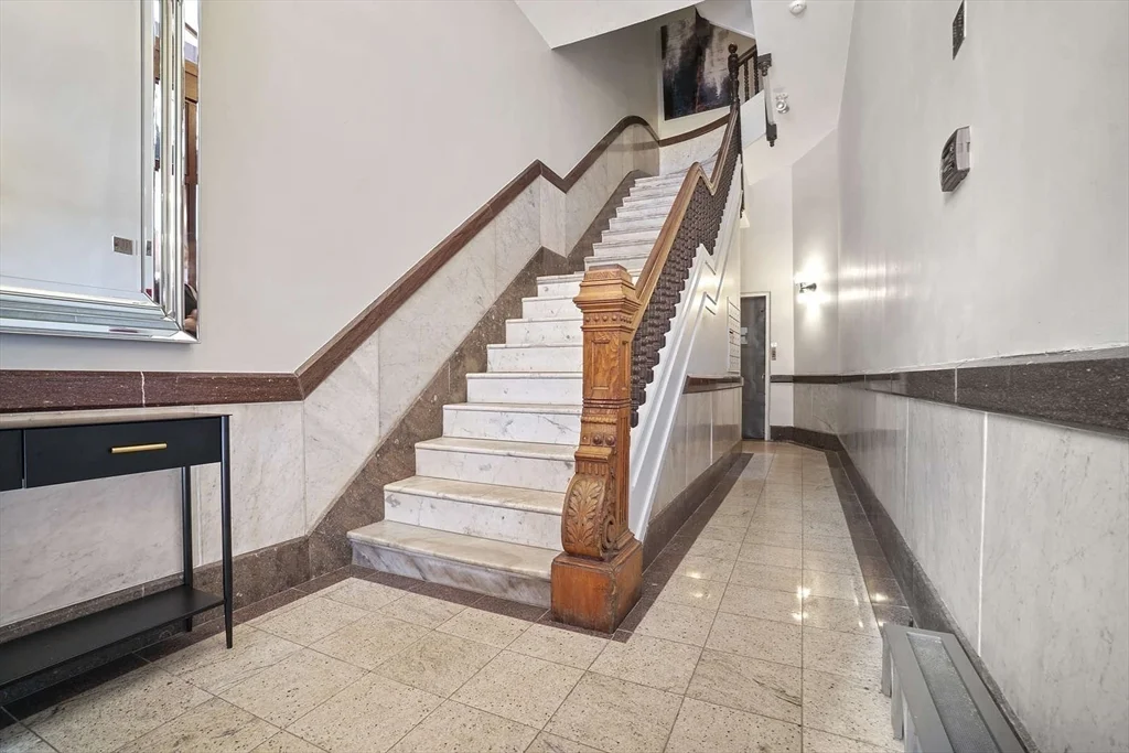 1 bed, 1 bath apartment for rent at 1411 Washington St Unit 15, South End — photo 22 of 28