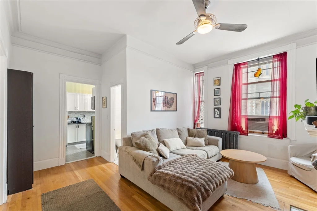 1 bed, 1 bath apartment for rent at 1411 Washington St Unit 15, South End — photo 4 of 28