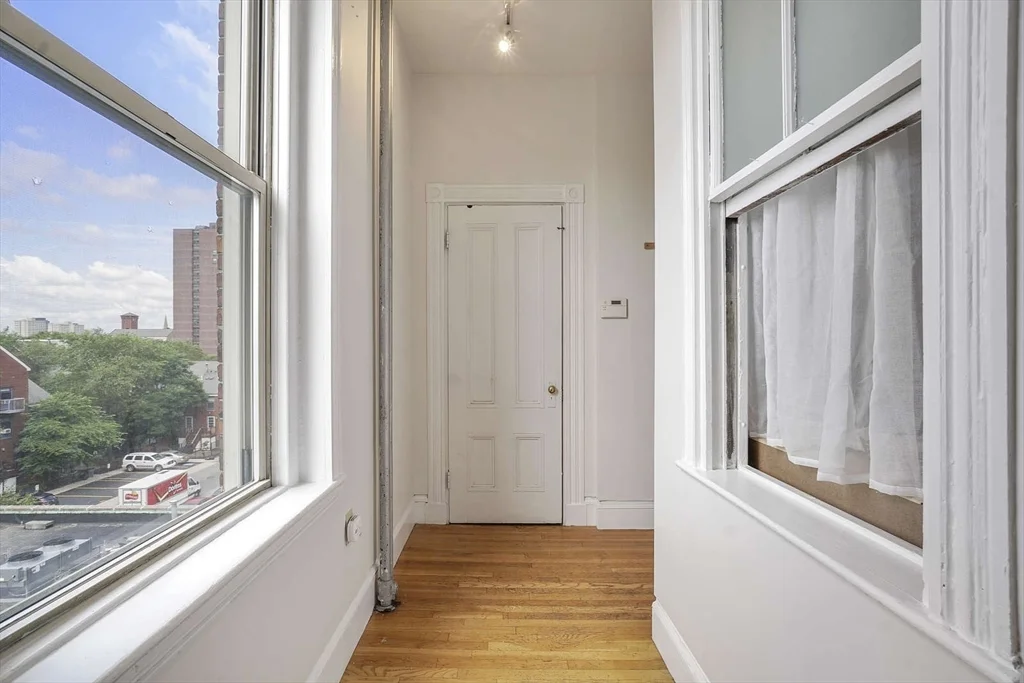 1 bed, 1 bath apartment for rent at 1411 Washington St Unit 15, South End — photo 18 of 28