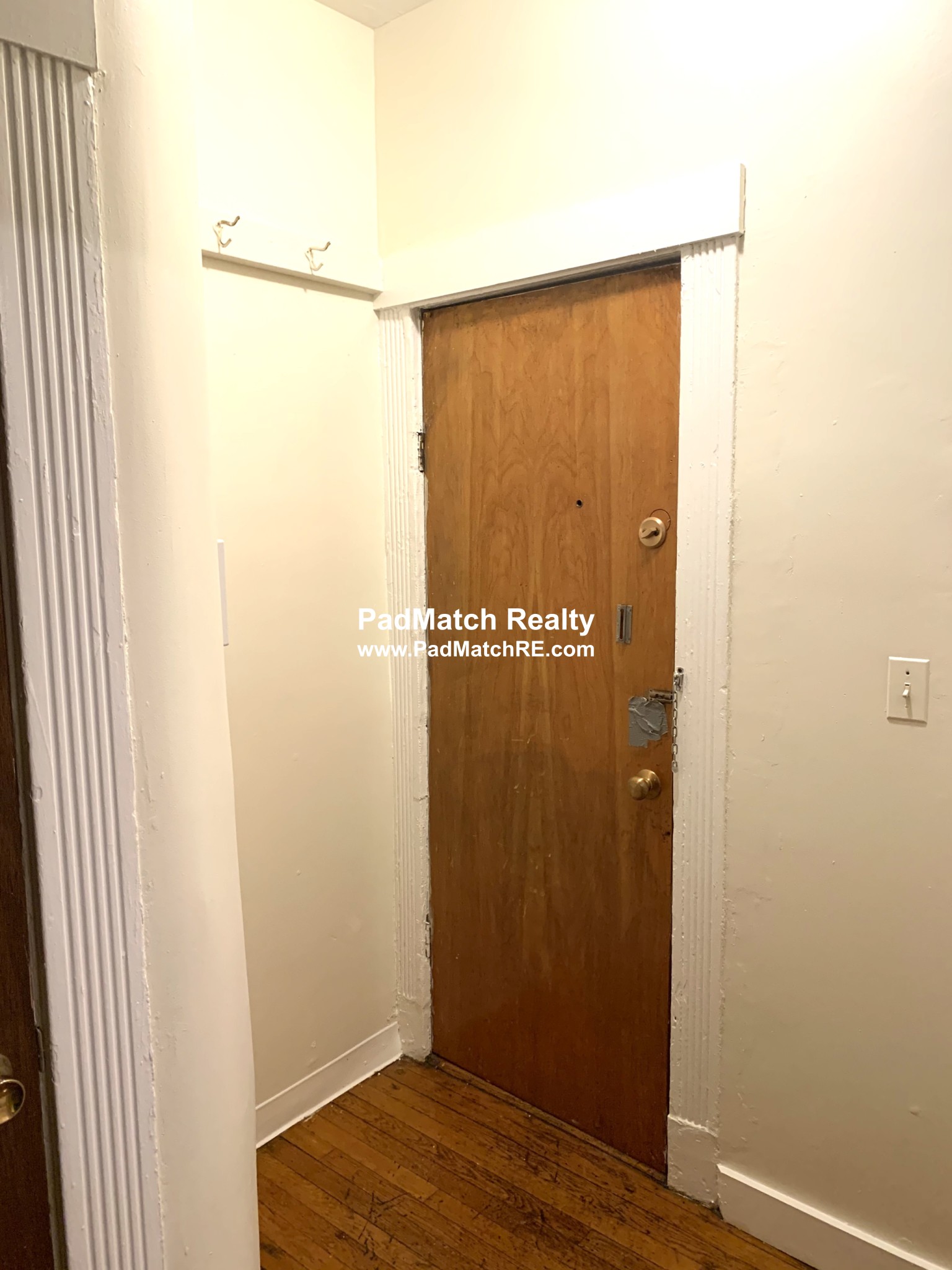 Studio bed, 1 bath apartment for rent at 1412 Commonwealth Ave Unit 6, Brighton — photo 18 of 21