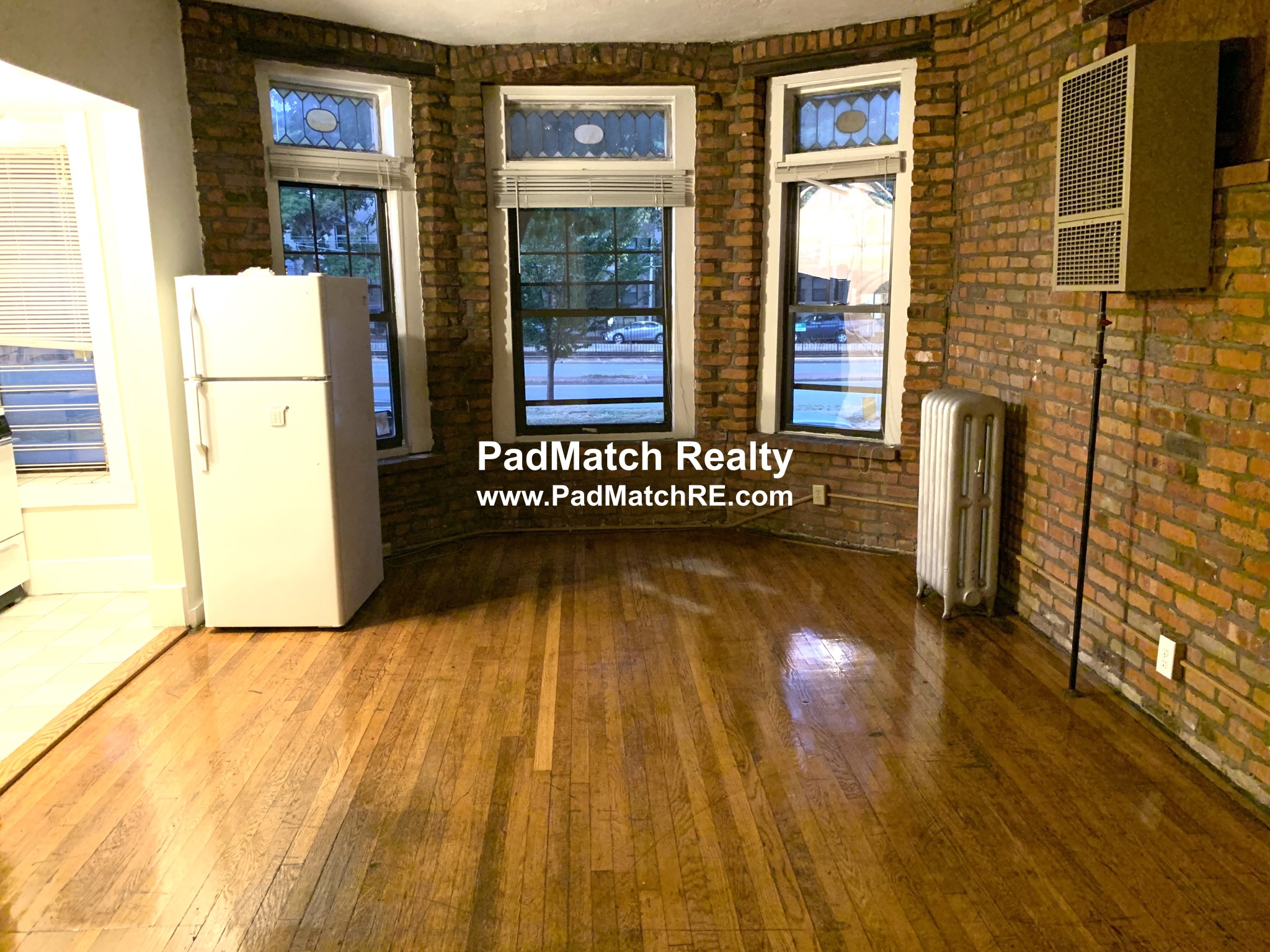 Studio bed, 1 bath apartment for rent at 1412 Commonwealth Ave Unit 6, Brighton — photo 8 of 21