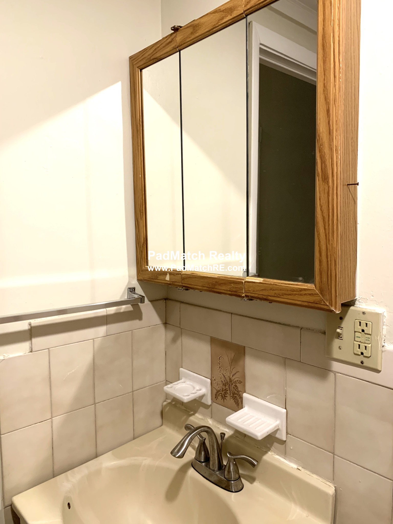 Studio bed, 1 bath apartment for rent at 1412 Commonwealth Ave Unit 6, Brighton — photo 17 of 21