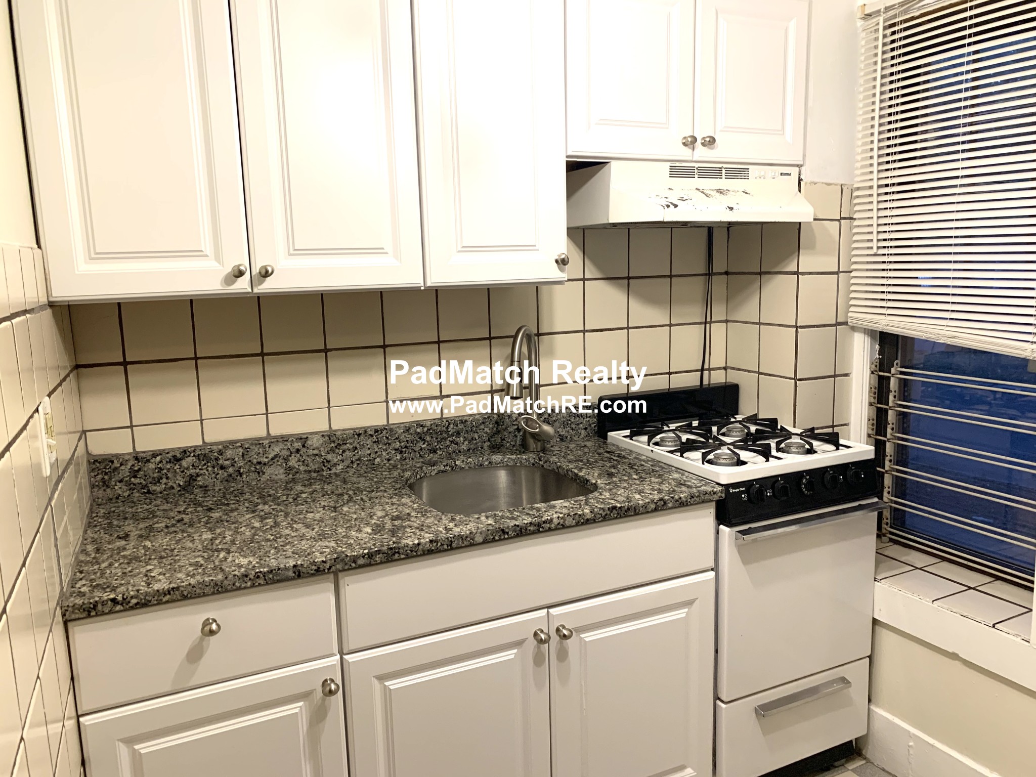 Studio bed, 1 bath apartment for rent at 1412 Commonwealth Ave Unit 6, Brighton