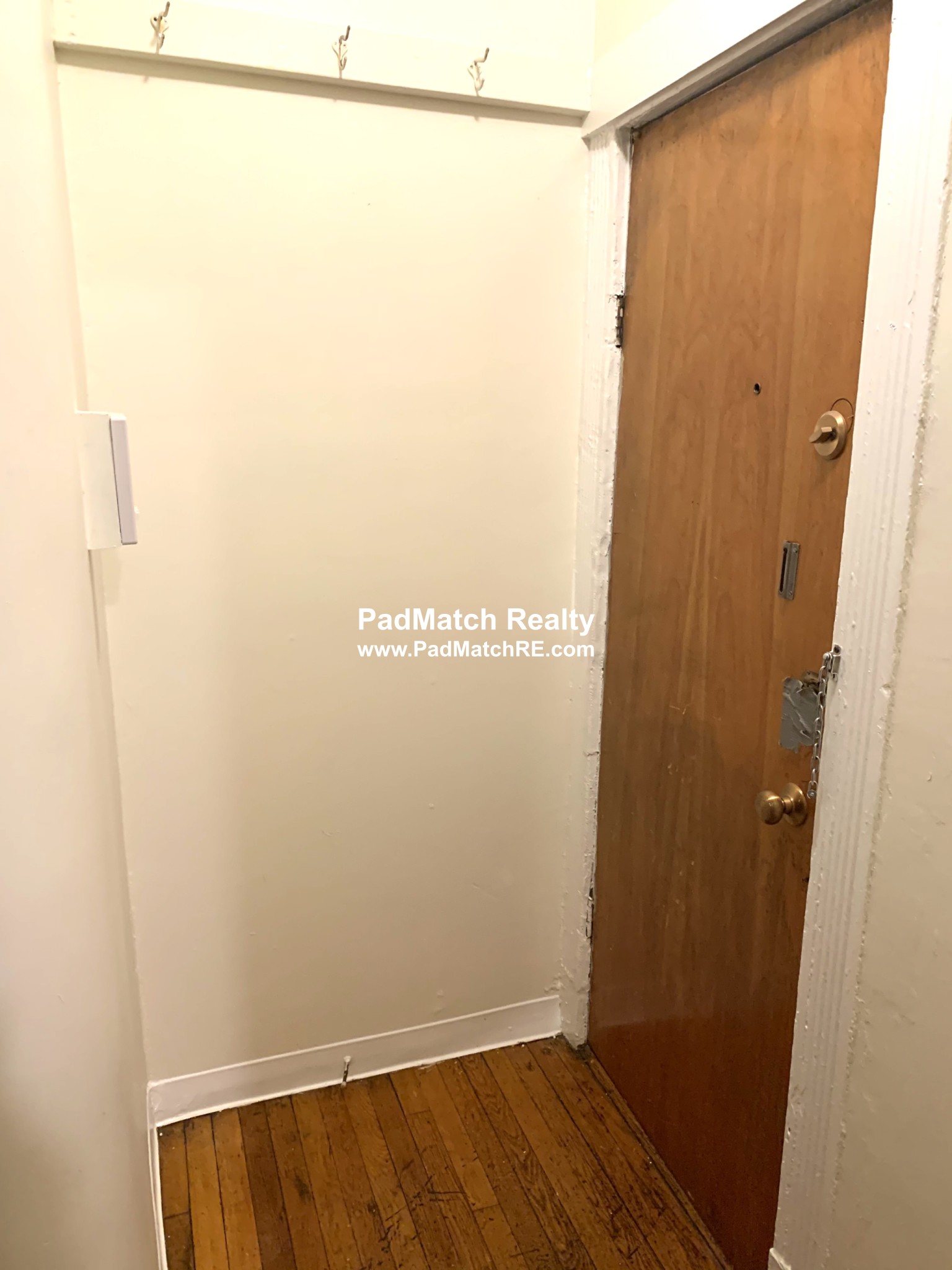 Studio bed, 1 bath apartment for rent at 1412 Commonwealth Ave Unit 6, Brighton — photo 19 of 21