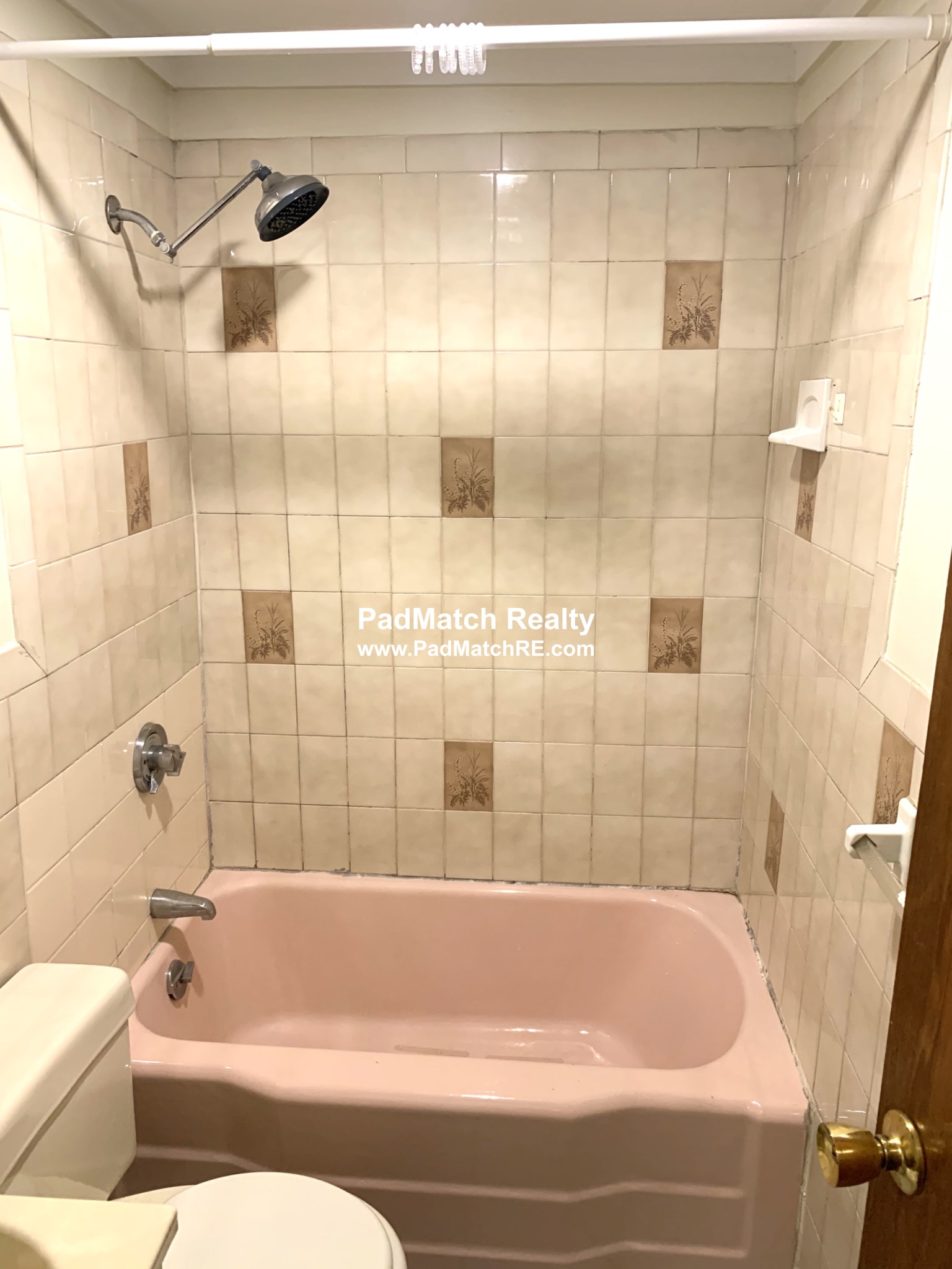 Studio bed, 1 bath apartment for rent at 1412 Commonwealth Ave Unit 6, Brighton — photo 15 of 21