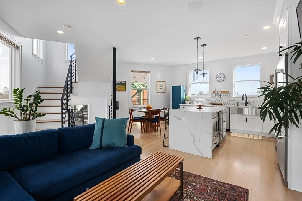 3 bed, 2 bath apartment for rent at 141A Cross St Unit 141A, East Somerville — photo 2 of 28