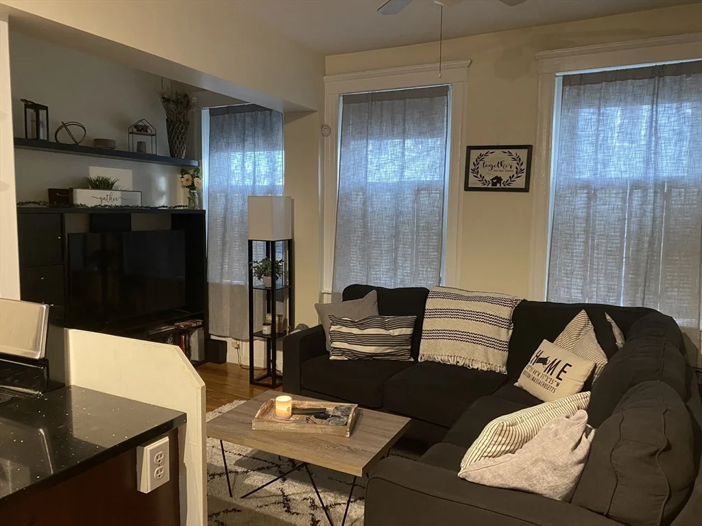 2 bed, 1 bath apartment for rent at 142-146 Everett St Unit 1, East Boston — photo 9 of 18