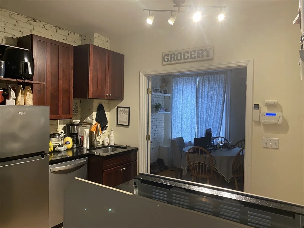2 bed, 1 bath apartment for rent at 142-146 Everett St Unit 1, East Boston — photo 12 of 18