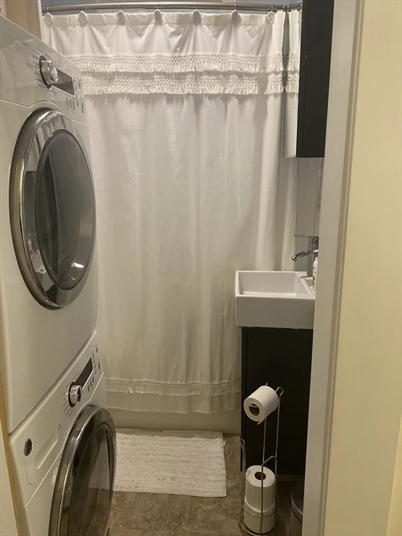 2 bed, 1 bath apartment for rent at 142-146 Everett St Unit 1, East Boston — photo 4 of 18