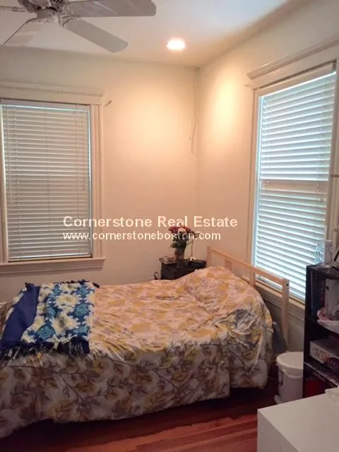 4 bed, 1 bath apartment for rent at 142 Calumet St Unit 1, Mission Hill — photo 7 of 10